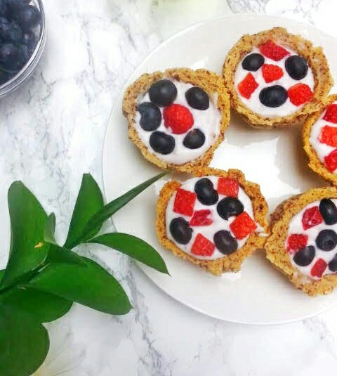 These Gluten free vegan mini fruit tarts are perfect desserts for 4th of July or any allergy friendly party.There are grain free, dairy free, egg free, soy free, corn free, peanut free. They are Paleo, Vegan, Whole30 friendly. #glutenfreefruit tarts #fruittarts #allergyfriendly #glutenfreedessert #glutenfreevegan #dairyfree #dairyfreedessert #vegandessert #eggfree #dairyfreeeggfree #whole30dessert #paleodessertidea #4thofjuly #4thofjulydessert #healthydessert #summerdessert 