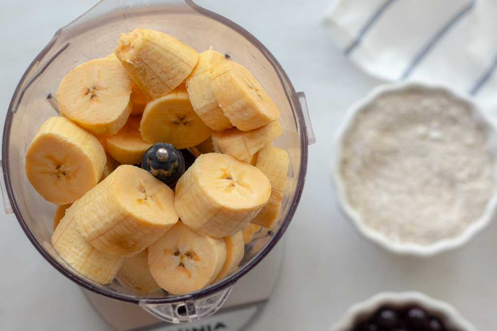 Cut up plantains in a blender