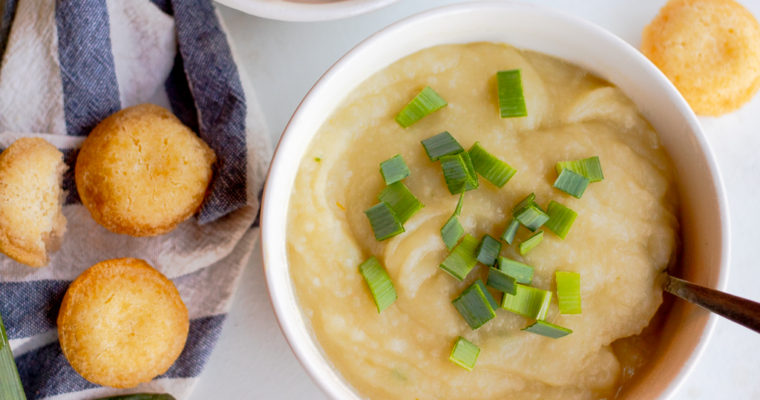 Delicious Potato and Leek Soup (Vegan, Healthy, Easy)